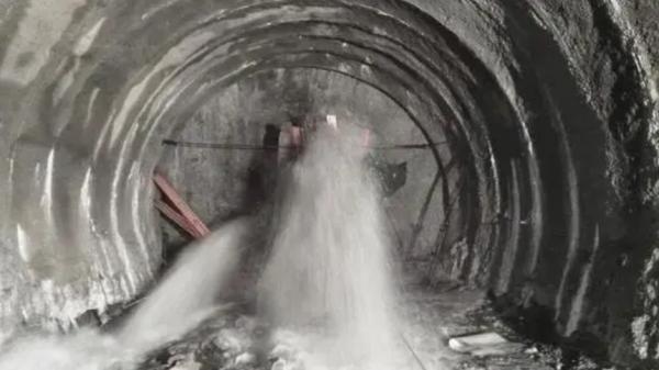 中國斥資30億挖1個山洞,歐美百思不得其解,到底有何重要價值? 中國斥資30億挖1個山洞,歐美百思不得其解,到底有何重要價值?