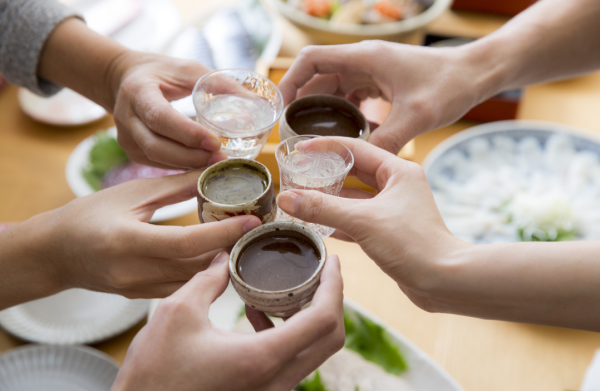 四川酒桌上的4大“槓把子”，都是價低口感好的糧食酒，行家愛喝