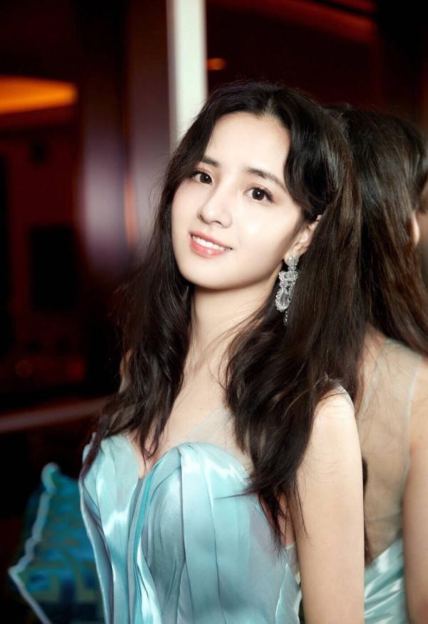 消失多年的6位女星,有的寫詩,有的旅遊,有的被限制消費 消失多年的6位女星,有的寫詩,有的旅遊,有的被限制消費