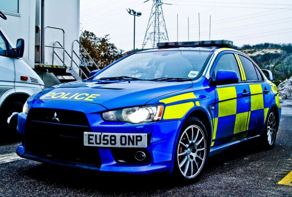 「收藏」一臺並不存在的日產GTR“偽警車”