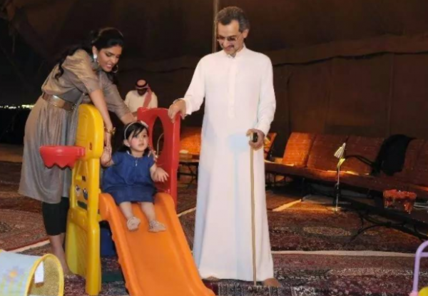 中東首富：賓士車上鑲嵌30萬顆鑽石，花24億定製私人&OpenCurlyDoubleQuote;飛行宮殿&rdquo;