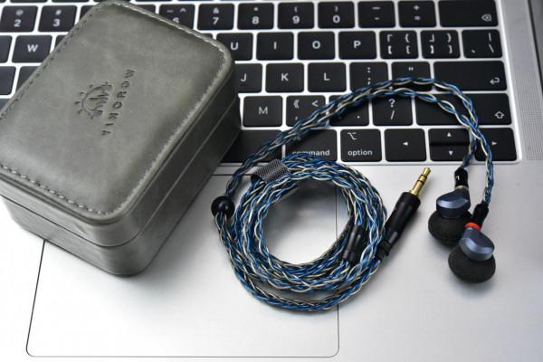 兼具老派平頭塞的韻味和新派平頭塞的素質，音可若瓦天牛試聽