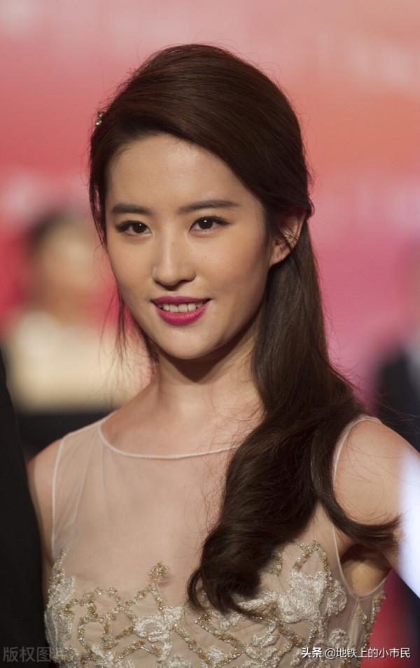 劉亦菲圖集，驚豔了時光，真神仙姐姐下凡