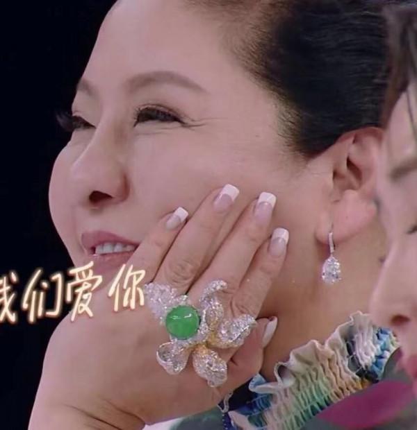 真正的珠寶大亨,向太的珠寶件件都讓人驚歎 真正的珠寶大亨,向太的珠寶件件都讓人驚歎