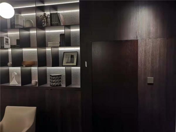 木紋裝飾貼膜也可以這樣改造書櫃和酒架 木紋裝飾貼膜也可以這樣改造書櫃和酒架