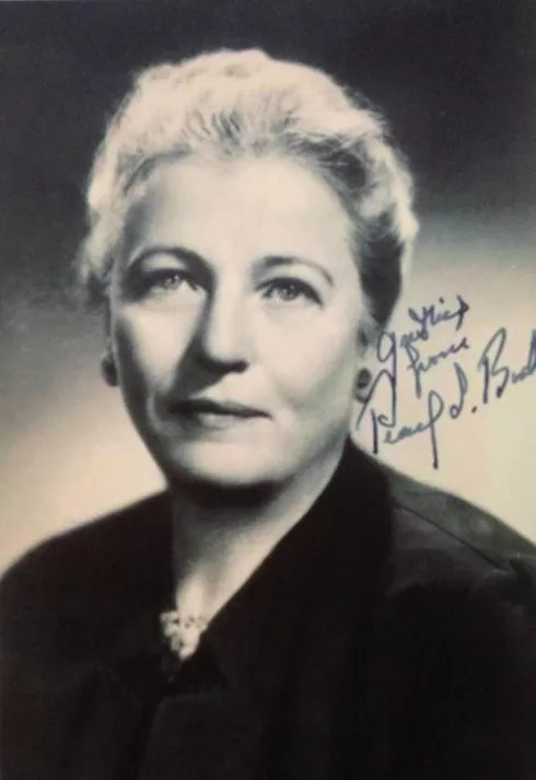 賽珍珠：一生痴戀徐志摩，晚年欲返中國終未如願，抱憾穿旗袍離世