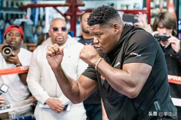 42歲著名重量級拳手“金剛”奧蒂茲,仍然覺得很多人在躲避自己 42歲著名重量級拳手“金剛”奧蒂茲,仍然覺得很多人在躲避自己