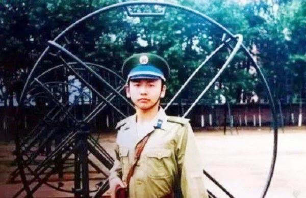 王偉撞擊墜毀後,那位撞他的美軍飛行員後來怎樣了? 王偉撞擊墜毀後,那位撞他的美軍飛行員後來怎樣了?