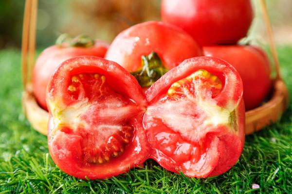 健康闢謠｜吃西紅柿能防曬美白，靠譜嗎？