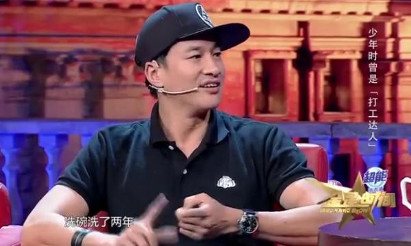 &quot;苦情霸總&quot;何潤東：留學被同學叫娘娘腔，被父親狼行教育導致自閉