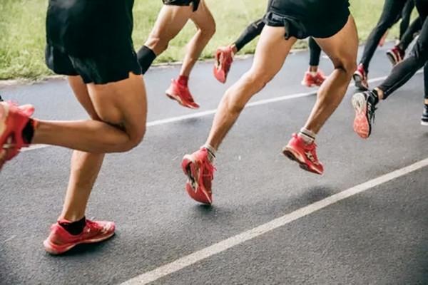 姚志剛:辭去銀行行長自主創業,虧損230萬後卻因送外賣走紅 姚志剛:辭去銀行行長自主創業,虧損230萬後卻因送外賣走紅