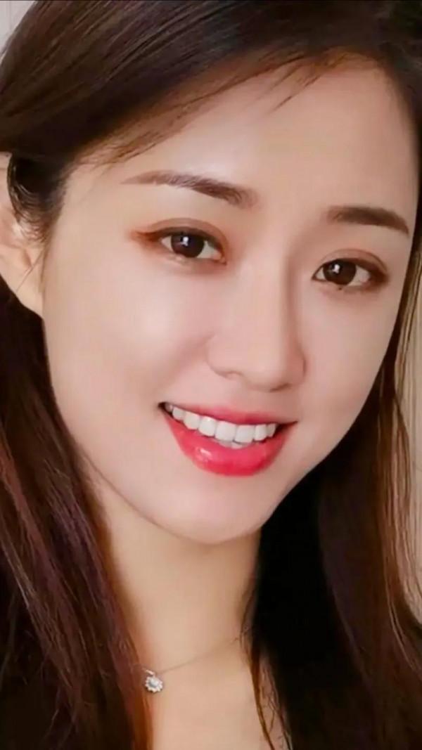 劉詩詩和三妮誰漂亮