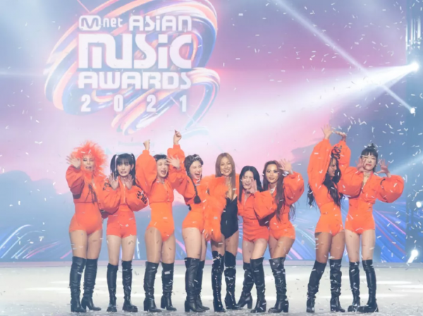 好多整容臉！外網曝韓國頒獎禮生圖，明星動鼻子後遺症太明顯