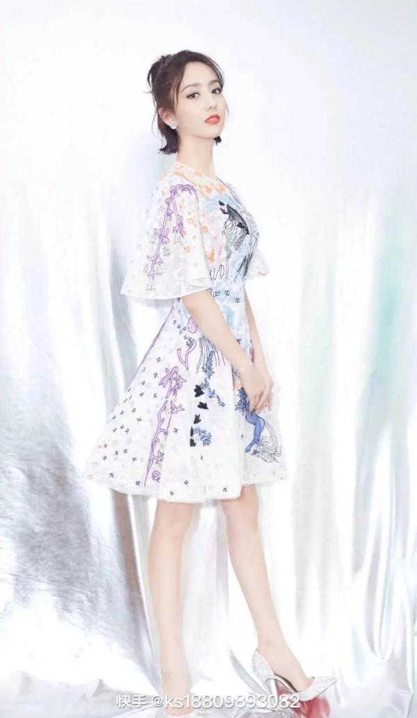 女星集圖：佟麗婭