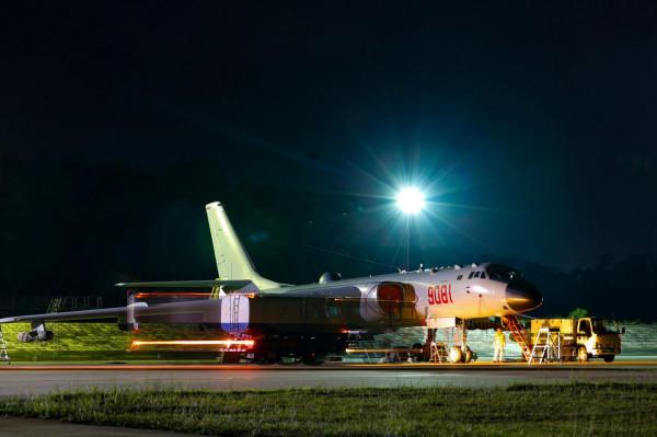 一鍵收藏！轟炸機最新硬照