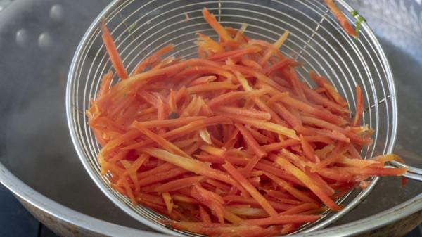 明天立春，老傳統要&OpenCurlyDoubleQuote;咬春&rdquo;，6樣&OpenCurlyDoubleQuote;春菜&rdquo;別忘記嚐鮮，迎春納福