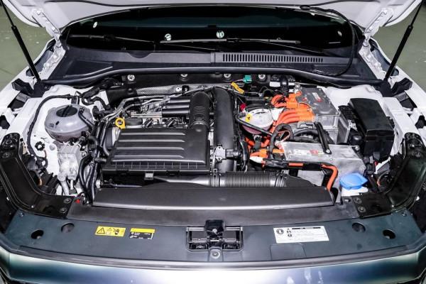 體驗帕薩特PHEV 混動豪華版，軸距2871mm，油耗1.4L，值得入手嗎？