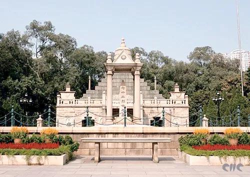 廣東人結束了中國幾千年君主專制統治,給中國帶來民主共和的政制 廣東人結束了中國幾千年君主專制統治,給中國帶來民主共和的政制