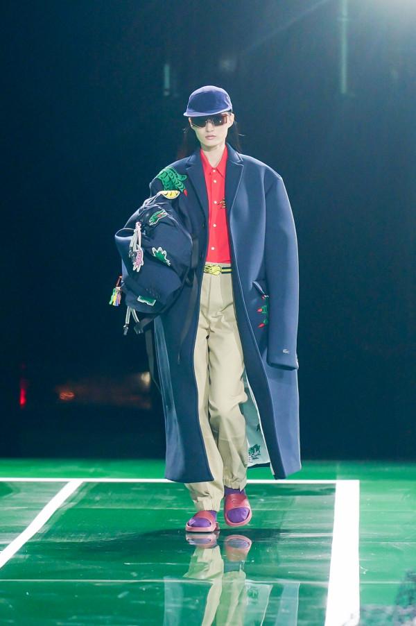 Dior耳機鏈耳環很實用,BVLGARI新手袋展現羅馬式浪漫丨是日美好事物 Dior耳機鏈耳環很實用,BVLGARI新手袋展現羅馬式浪漫丨是日美好事物