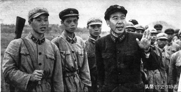 1955年授銜時，有十位開國上將被當場任命為軍區司令，他們都是誰