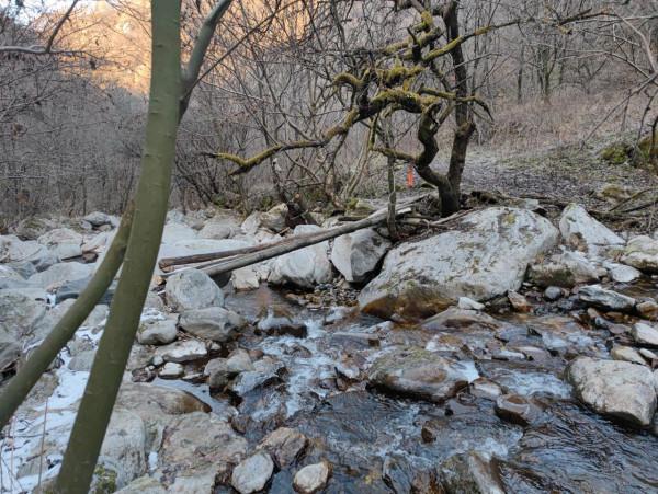 成驢之路：一日大寺，雪厚路長，路線：光頭山-大寺-高冠峪