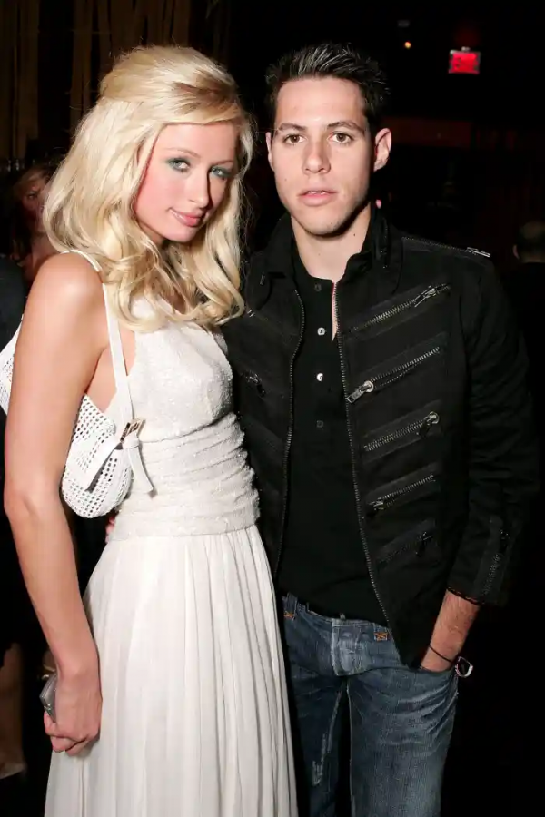 名媛希爾頓嫁了！甩14個富豪明星男友，曬千萬鑽戒，婚禮連辦三天