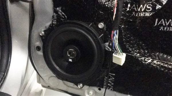 豐田銳志音響改裝柯蕾兩分頻+優美聲470 處理器，煥然一新的聽感