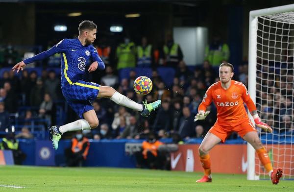 英超-芒特破門切爾西火速丟球 1-1遭埃弗頓逼平 落後曼城4分