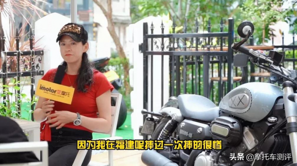 深圳女騎竟把摩托錯當男朋友，川崎，金吉拉三角畸戀《車主說》