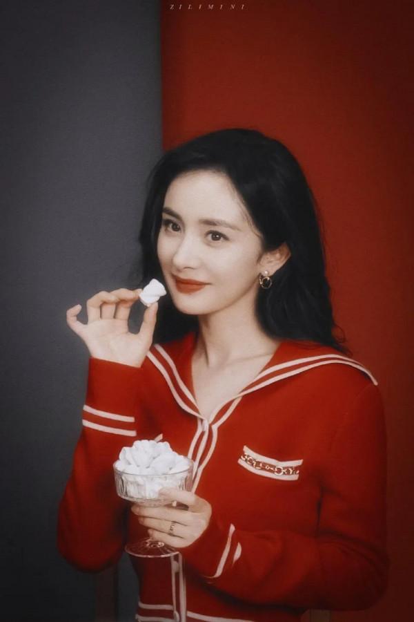 楊冪最近怎麼了，傳聞中替身是怎麼回事？