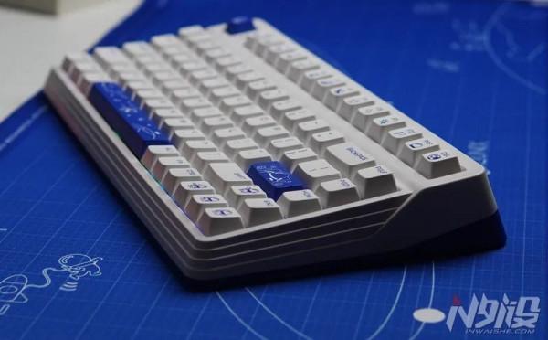 IQUNIX L80“星際旅行”主題機械鍵盤圖賞