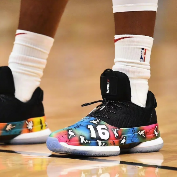 在顏值面前,配置和效能原來這麼不堪一擊嗎? 在顏值面前,配置和效能原來這麼不堪一擊嗎?