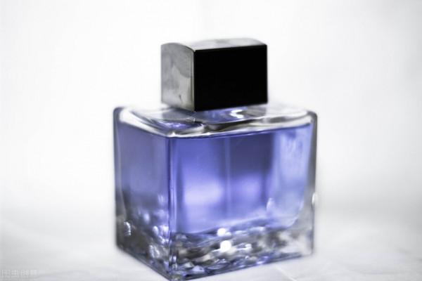 電子煙不上癮還比香菸健康？假的！看完它們的成分區別，你就懂了