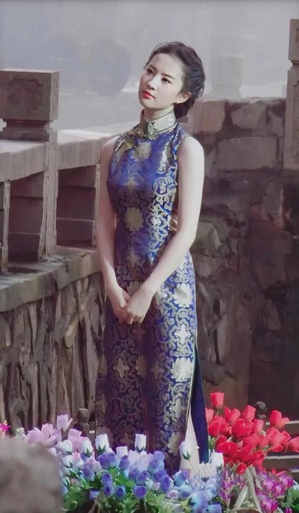 劉亦菲旗袍秀，一個字美