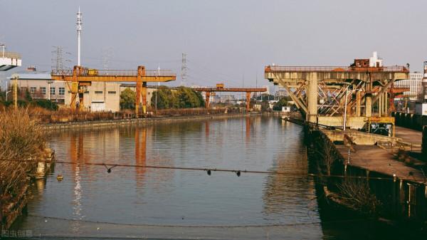 鞍鋼漲400、寶鋼漲350、沙鋼漲100，為什麼鋼廠大幅提高出廠價？