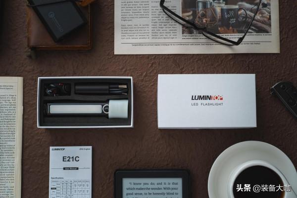 雙光源設計，覆蓋你所有照明需求—Lumintop 雷明兔E21C雙光源手電