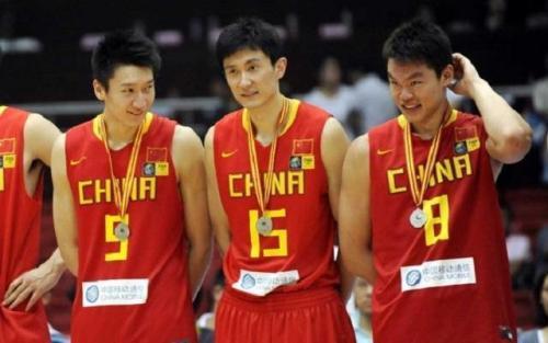 盤點CBA教練之最,楊鳴最帥郭士強最優秀,不吹不黑蔣興權真王者 盤點CBA教練之最,楊鳴最帥郭士強最優秀,不吹不黑蔣興權真王者