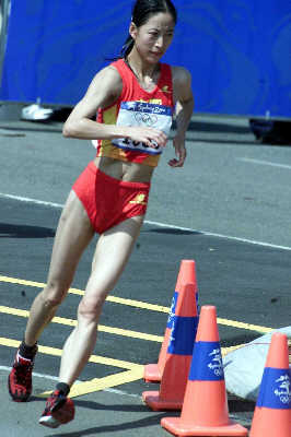 “最孤獨的冠軍”王麗萍:為何奪冠後不身披國旗,無一國人喝彩? “最孤獨的冠軍”王麗萍:為何奪冠後不身披國旗,無一國人喝彩?