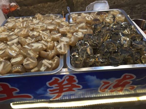 福建大哥做小吃，日賣500斤要洗十幾次，網友：再幹淨我也不敢吃