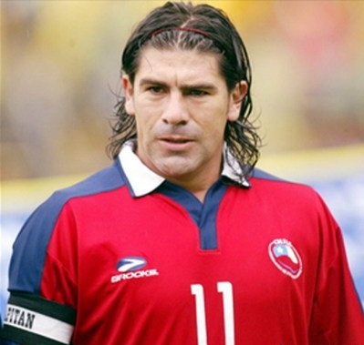 騰飛的安第斯雄鷹:智利足球歷史最佳陣容,“雙薩”和桑切斯領銜 騰飛的安第斯雄鷹:智利足球歷史最佳陣容,“雙薩”和桑切斯領銜