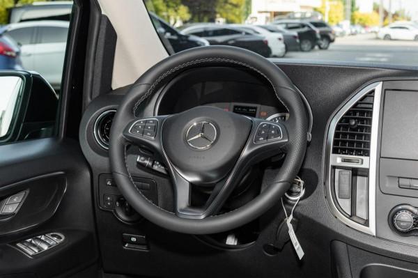 又大又便宜的賓士車,光車長就有5370mm,不到30萬起,賓士威霆 又大又便宜的賓士車,光車長就有5370mm,不到30萬起,賓士威霆