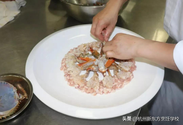 九道酒樓口碑菜品，時令應季，特別實用