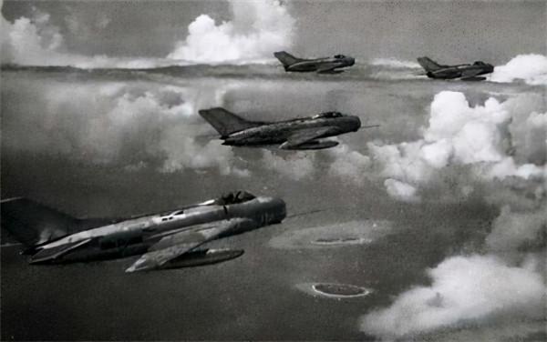 鮮為人知的中美空戰：1965年我方未發一槍一彈，3架敵機&OpenCurlyDoubleQuote;喪命&rdquo;
