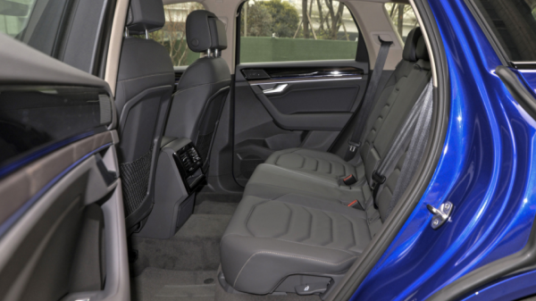 大眾途銳3&period;0T V6賣71&period;88萬元起，低配還有競爭力？