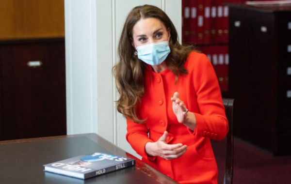 梅根處處強調她的王室頭銜，凱特卻主動放棄用皇家稱號，差距太大