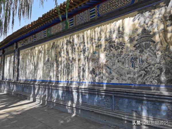 漢EV自駕甘肅，免費停車的充電樁最方便，參觀亞洲最大室內臥佛