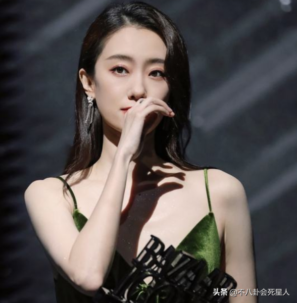 乍一看平平無奇，看久了越來越美，這7位女星美貌被嚴重低估啊