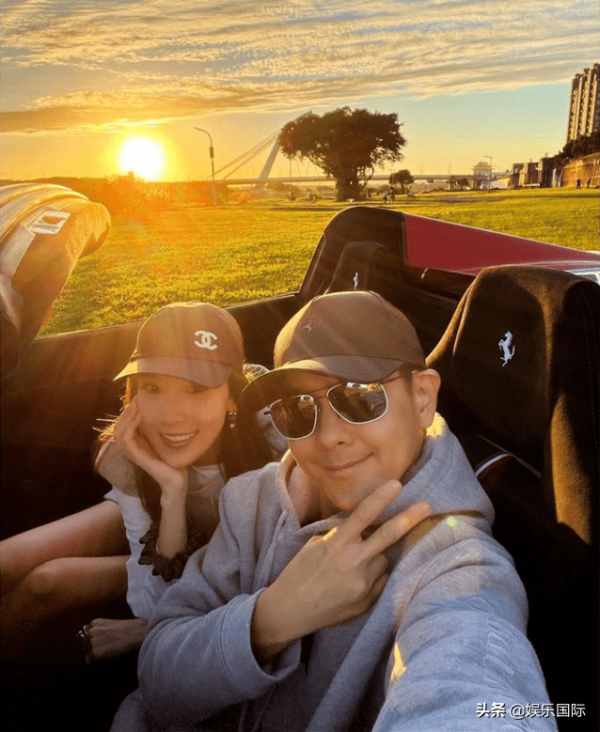 林志穎曬溫馨全家福 與嬌妻開跑車看夕陽超恩愛