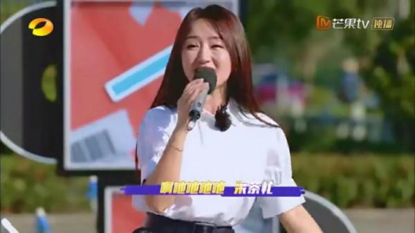 50歲女星28歲面容，遠離男人是女人保持青春、身材還有錢的秘訣？