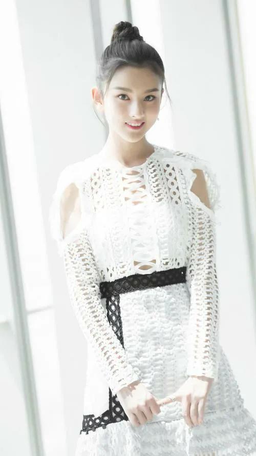 青年演員宋祖兒，恬靜可愛